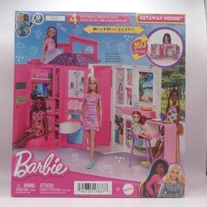 Barbie Getaway House Playset with 4 Play Areas and‎ 11 Decor Accs, BNIB